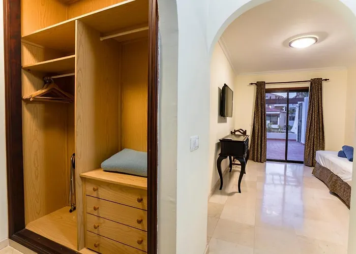 Albatros Golf Del Sur Tenerife מלון דירות סן מיגל דה אבונה