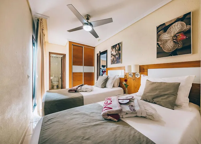 מלון דירות Albatros Golf Del Sur Tenerife סן מיגל דה אבונה